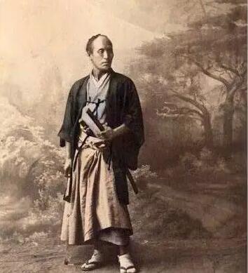 日语中「僕」和「私」的区别是什么?