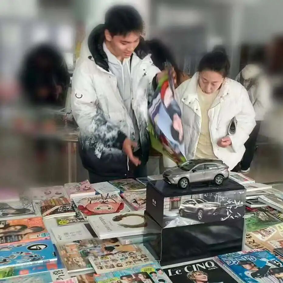 ������ѵ